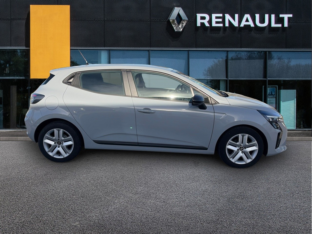 Vente en ligne Renault Clio 5 Clio TCe 90 ch GSR2 au prix de 16 490 €
