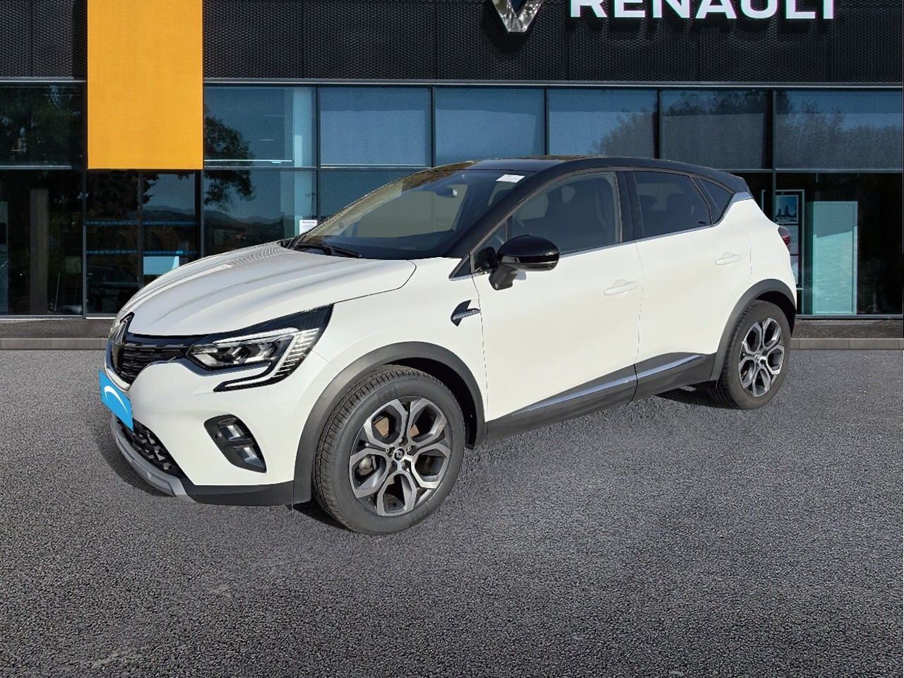 Renault Captur  E-Tech full hybrid 145 occasion de 2023 en vente à Caen