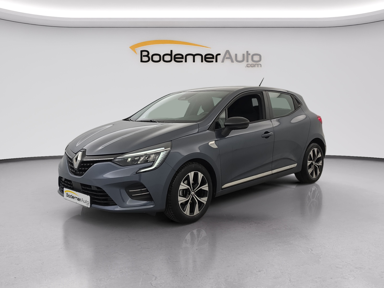 Renault Clio 5 Clio TCe 90 - 21N occasion de 2021 en vente à Caen