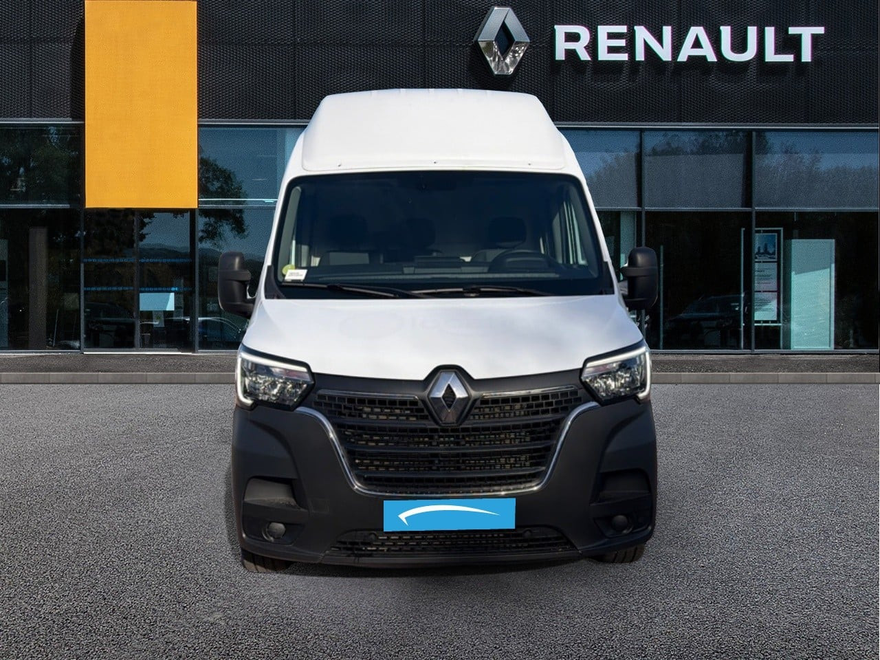 Vente en ligne Renault Master Fourgon MASTER FGN TRAC F3500 L3H3 BLUE DCI 135 au prix de 24 290 €