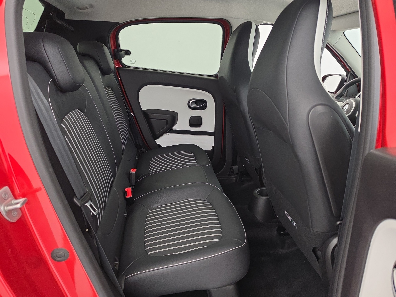 Vente en ligne Renault Twingo Electrique Twingo III E-Tech au prix de 14 990 €