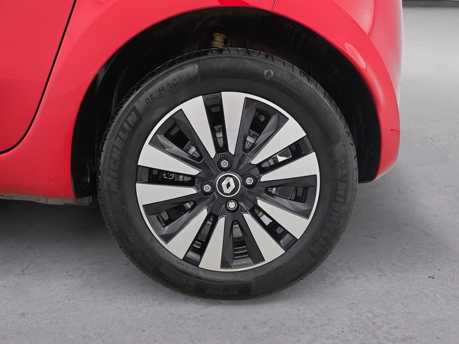 Vente en ligne Renault Twingo Electrique Twingo III E-Tech au prix de 14 990 €