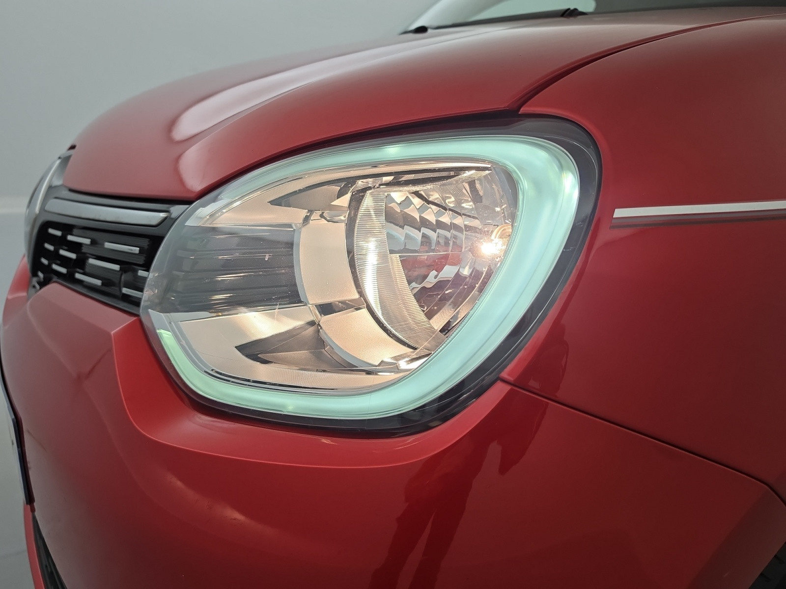 Vente en ligne Renault Twingo Electrique Twingo III E-Tech au prix de 14 990 €