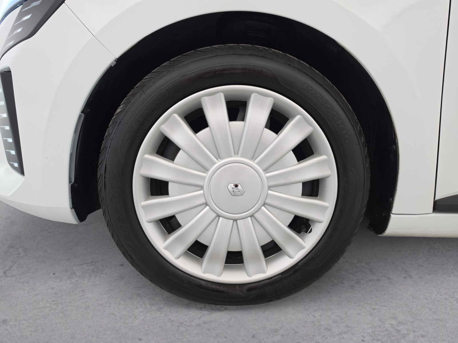 Vente en ligne Renault Clio 5 Clio SCe 65 au prix de 12 990 €