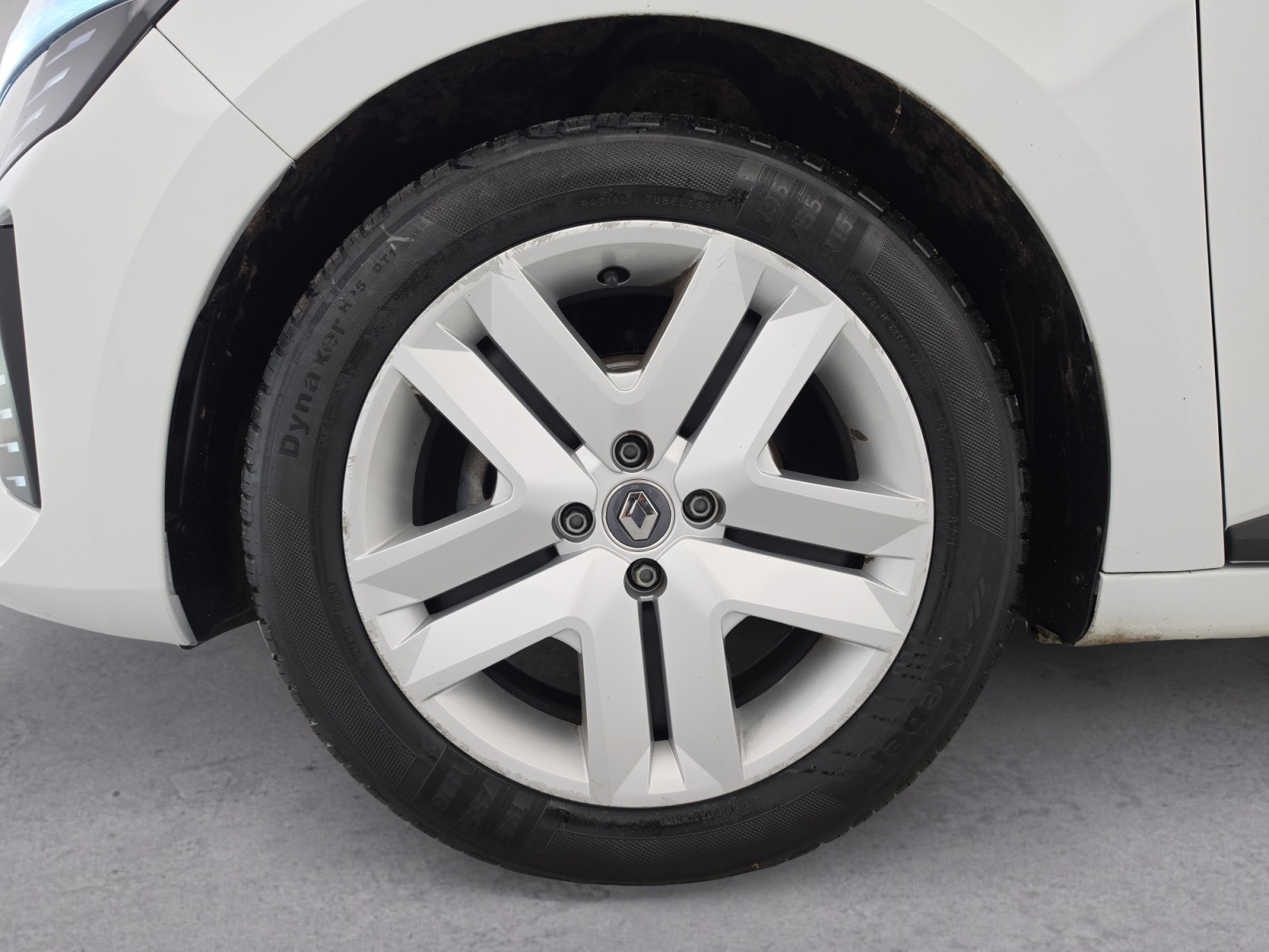 Vente en ligne Renault Clio 5 Clio SCe 65 au prix de 12 990 €
