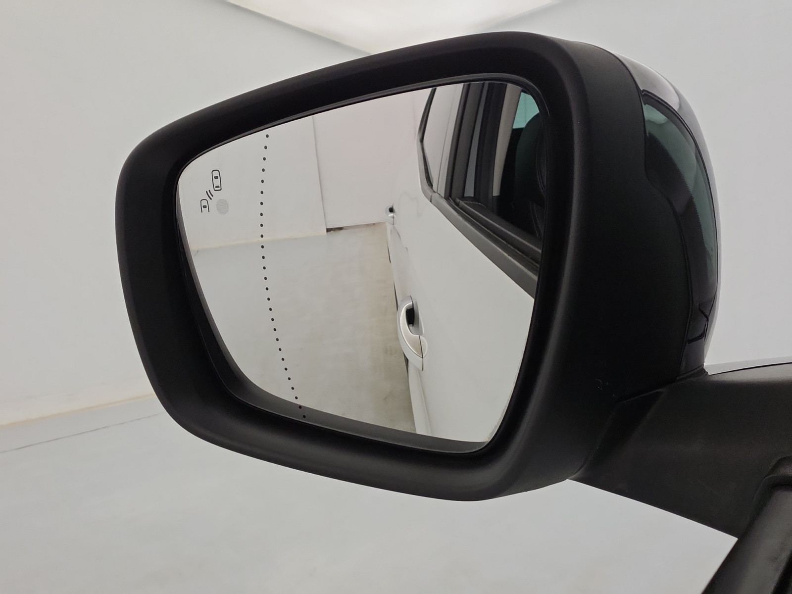 Vente en ligne Renault Scenic 4 Scenic Blue dCi 120 EDC au prix de 14 990 €