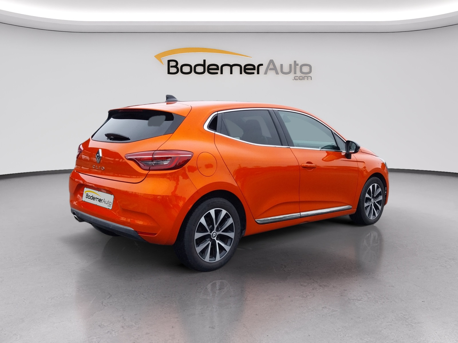 Vente en ligne Renault Clio 5 Clio TCe 90 au prix de 15 990 €