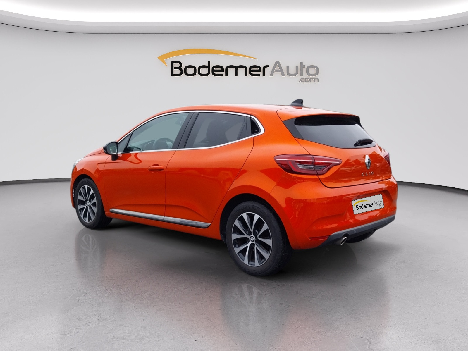 Vente en ligne Renault Clio 5 Clio TCe 90 au prix de 15 990 €