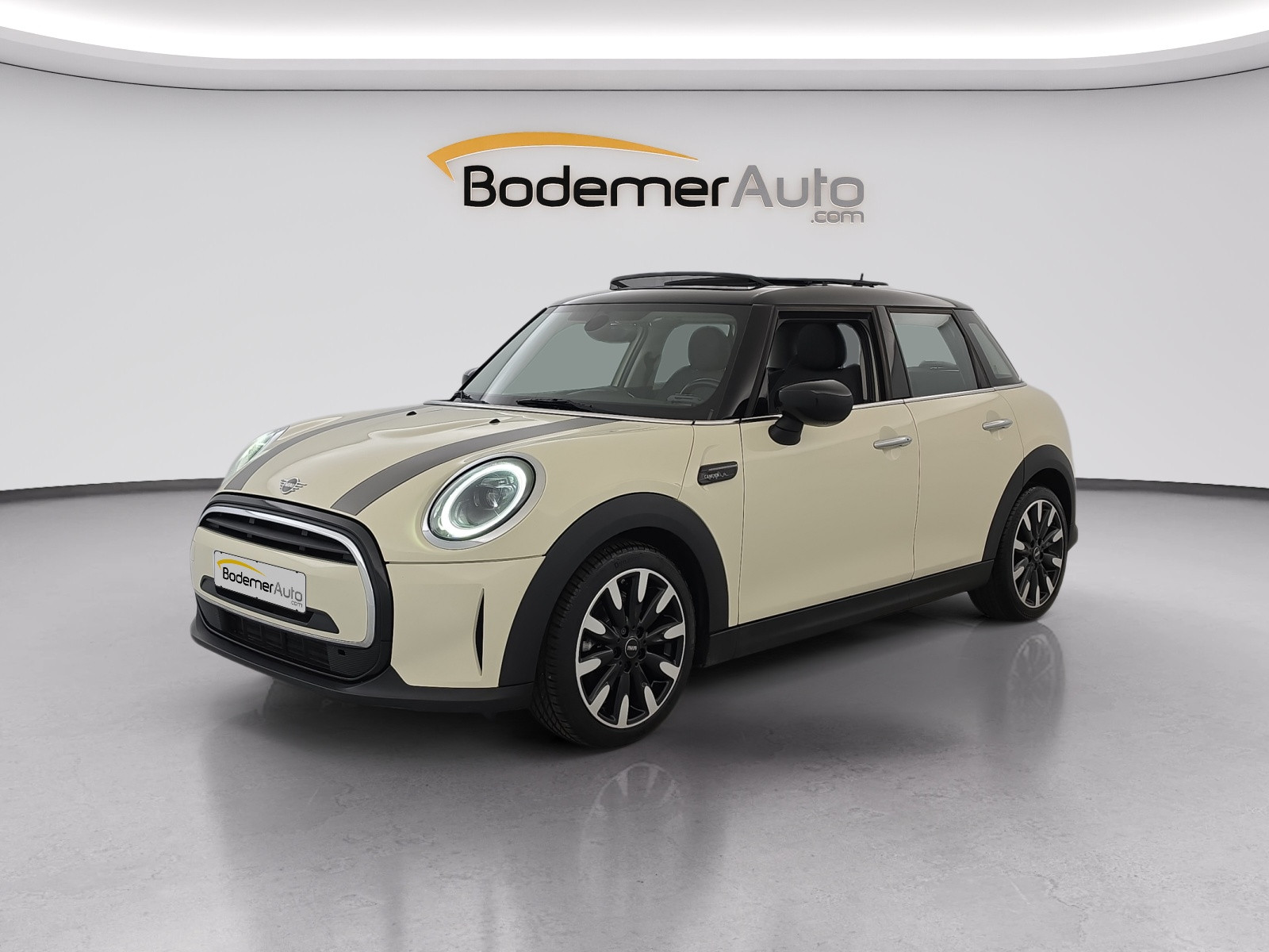 Mini Hatch Hatch 5 Portes Cooper 136 ch DKG7 occasion de 2021 en vente à Caen