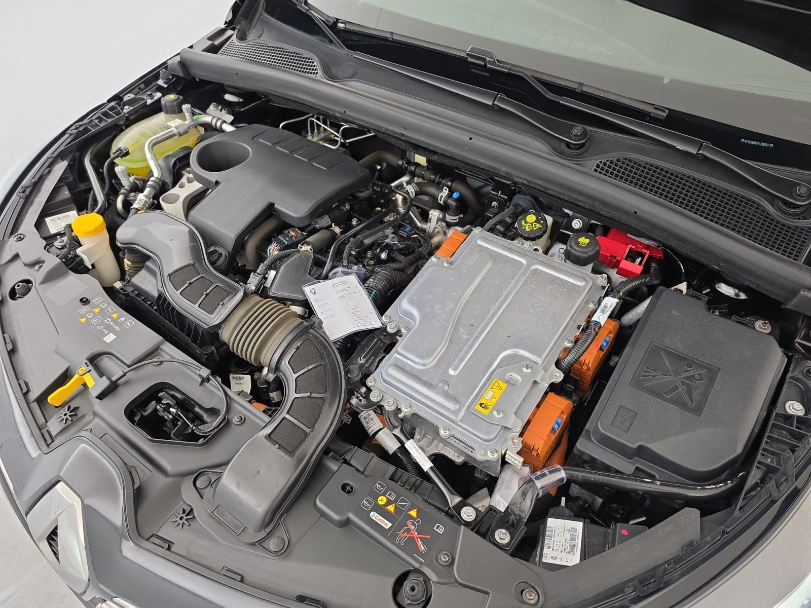 Vente en ligne Renault Clio 5 Clio E-Tech full hybrid 145 au prix de 17 390 €
