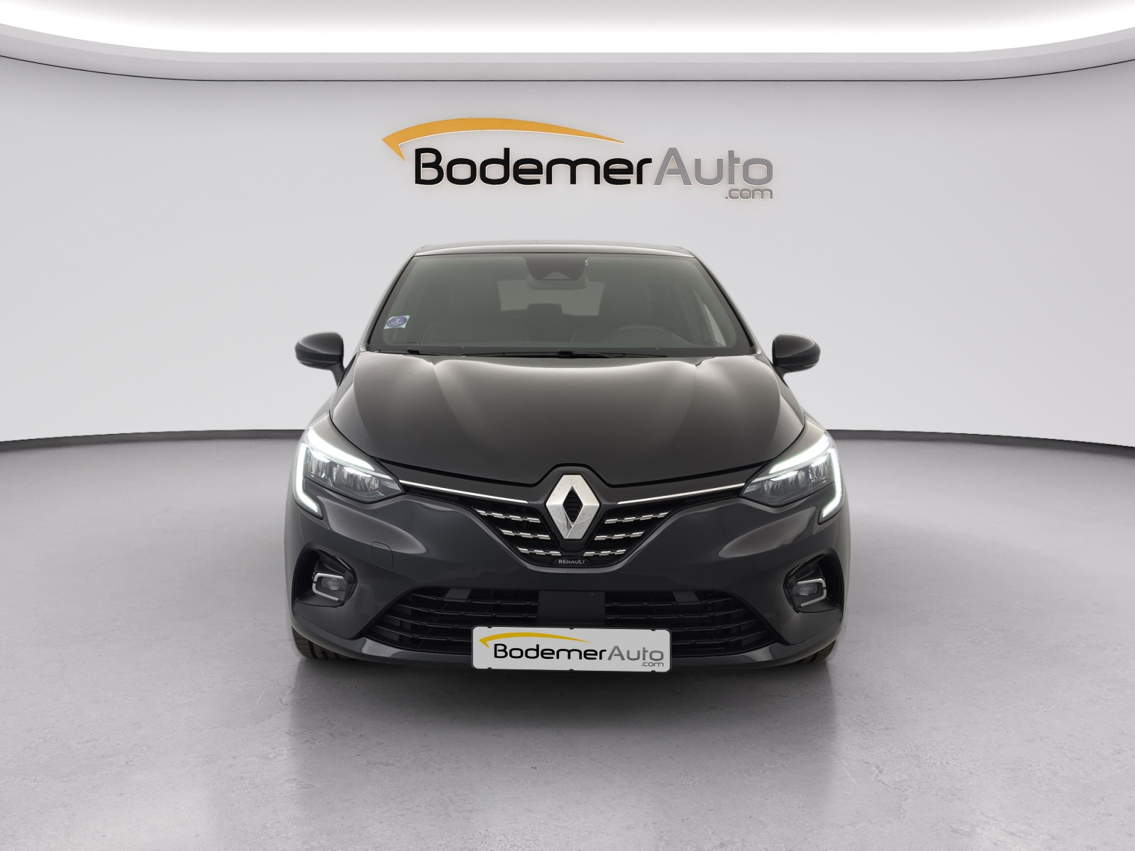 Vente en ligne Renault Clio 5 Clio E-Tech full hybrid 145 au prix de 17 390 €