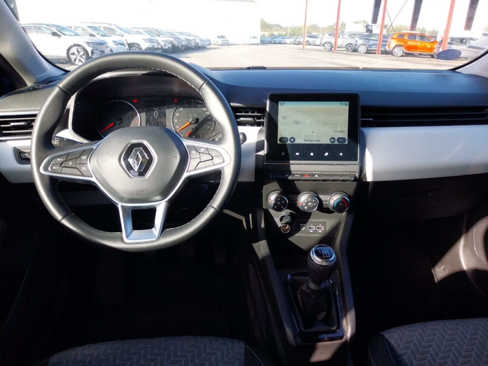 Vente en ligne Renault Clio 5 Clio TCe 90 au prix de 14 490 €