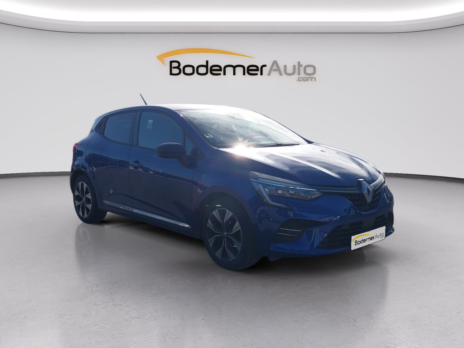 Vente en ligne Renault Clio 5 Clio TCe 90 au prix de 14 490 €