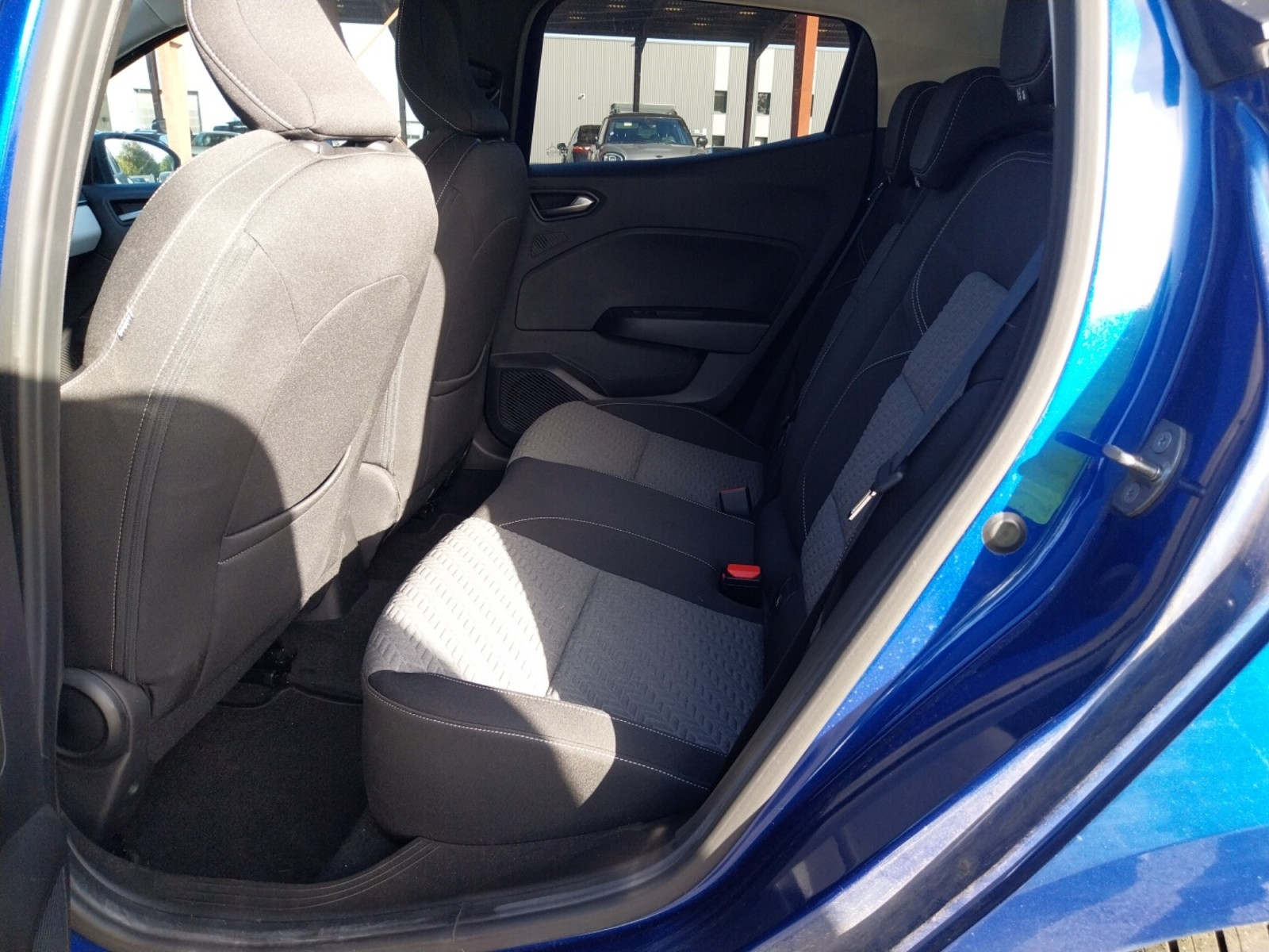 Vente en ligne Renault Clio 5 Clio TCe 90 au prix de 14 490 €
