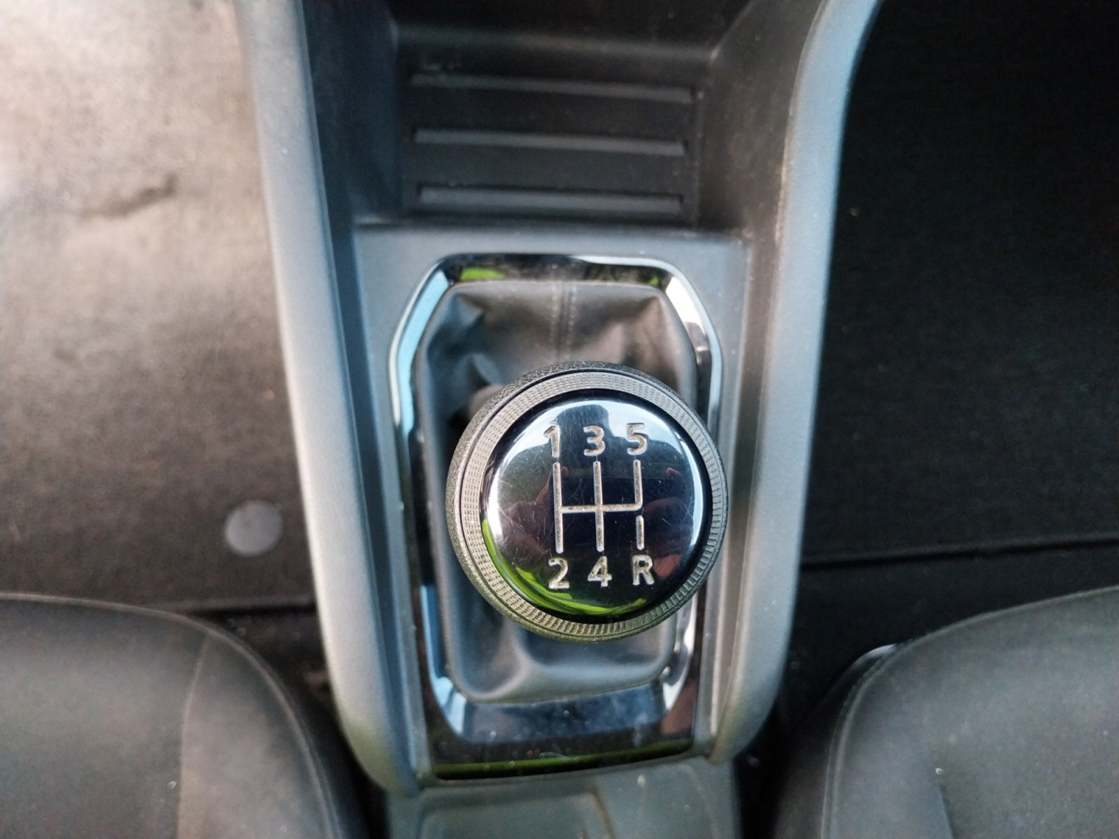 Vente en ligne Renault Clio 5 Clio SCe 65 au prix de 12 490 €
