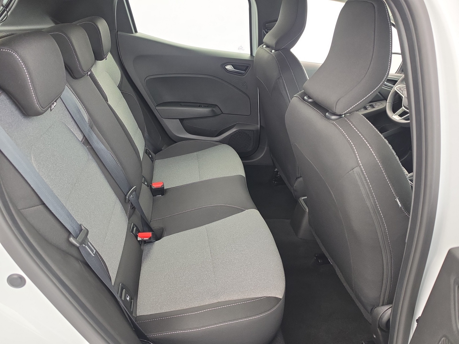Vente en ligne Renault Clio 5 Clio Blue dCi 100 ch GSR2 au prix de 16 490 €
