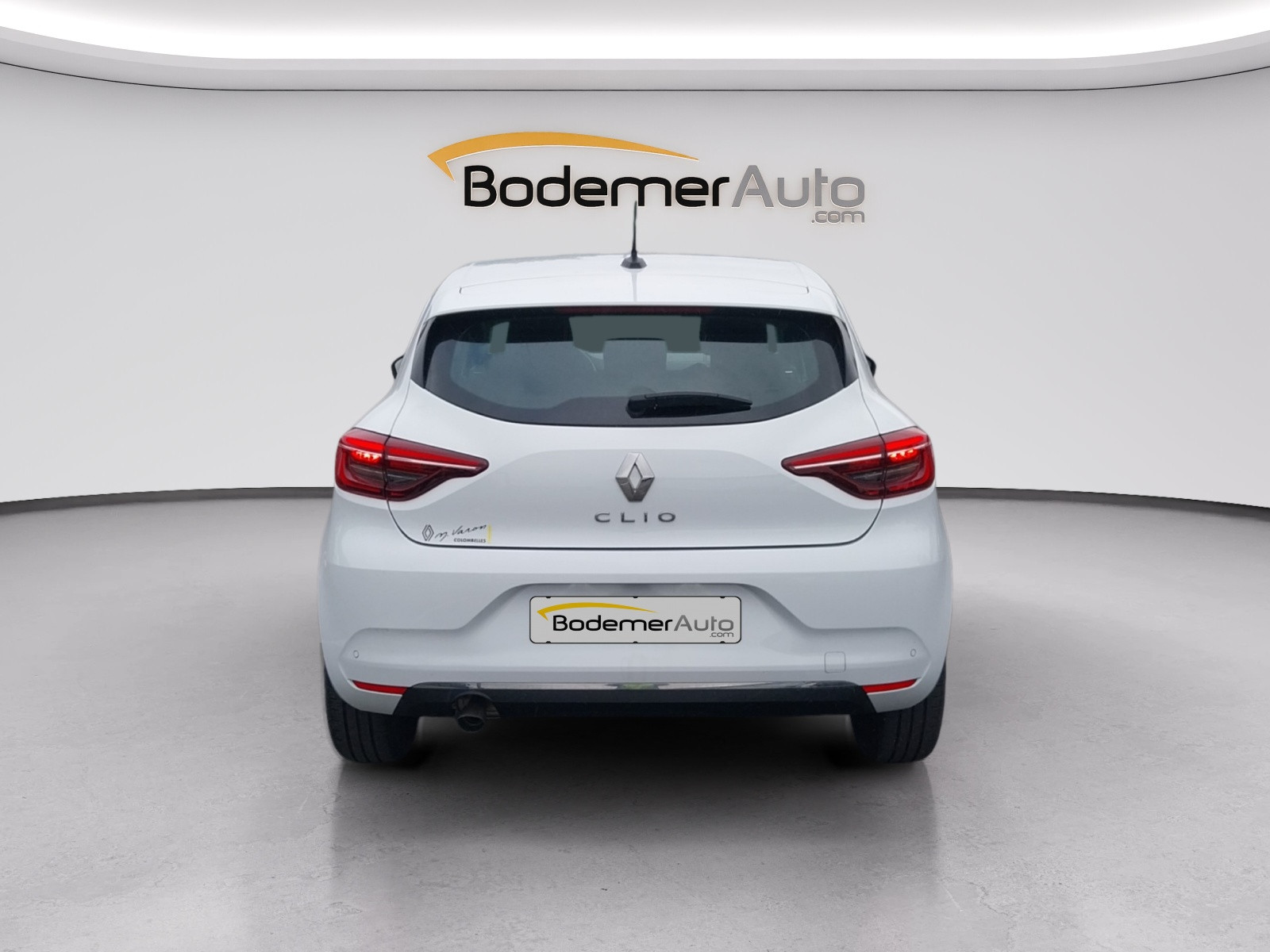 Vente en ligne Renault Clio 5 Clio TCe 90 au prix de 13 490 €