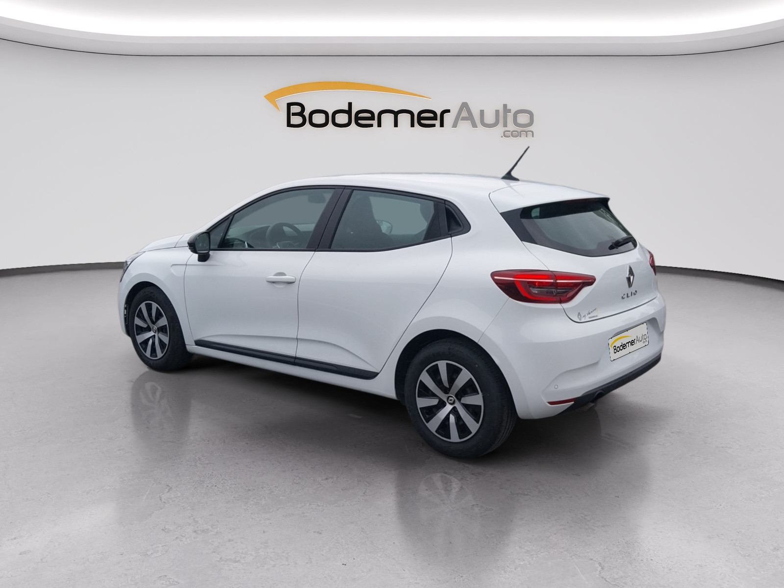 Vente en ligne Renault Clio 5 Clio TCe 90 au prix de 13 490 €