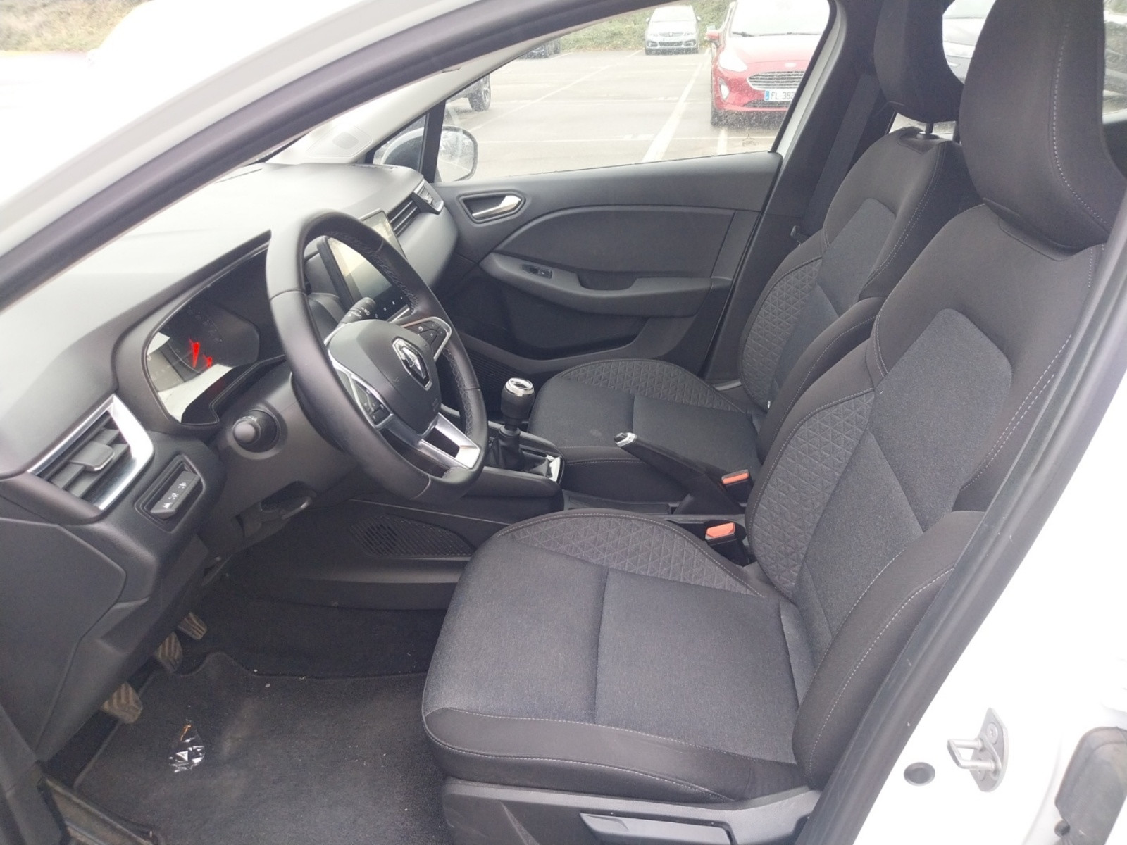 Vente en ligne Renault Clio 5 Clio TCe 90 au prix de 13 490 €