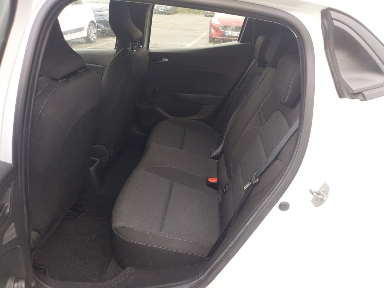 Vente en ligne Renault Clio 5 Clio TCe 90 au prix de 13 490 €