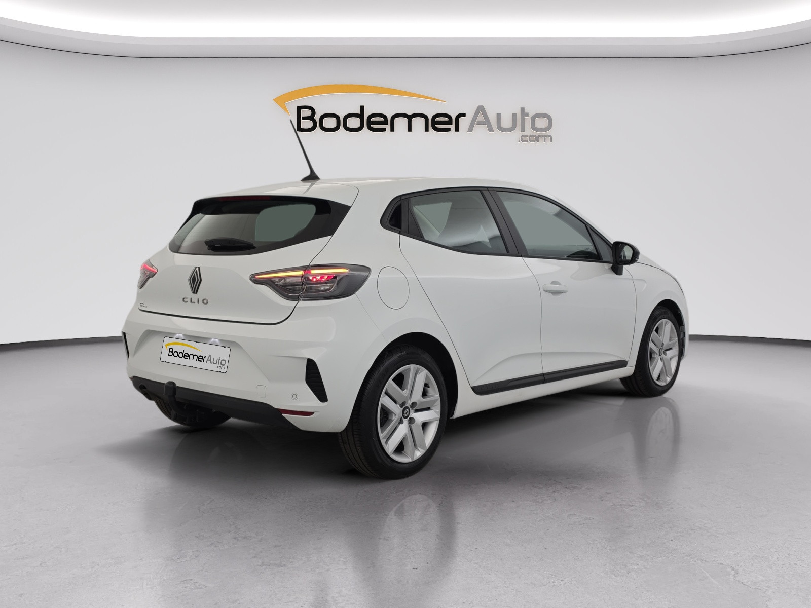 Vente en ligne Renault Clio 5 Clio TCe 90 au prix de 13 990 €