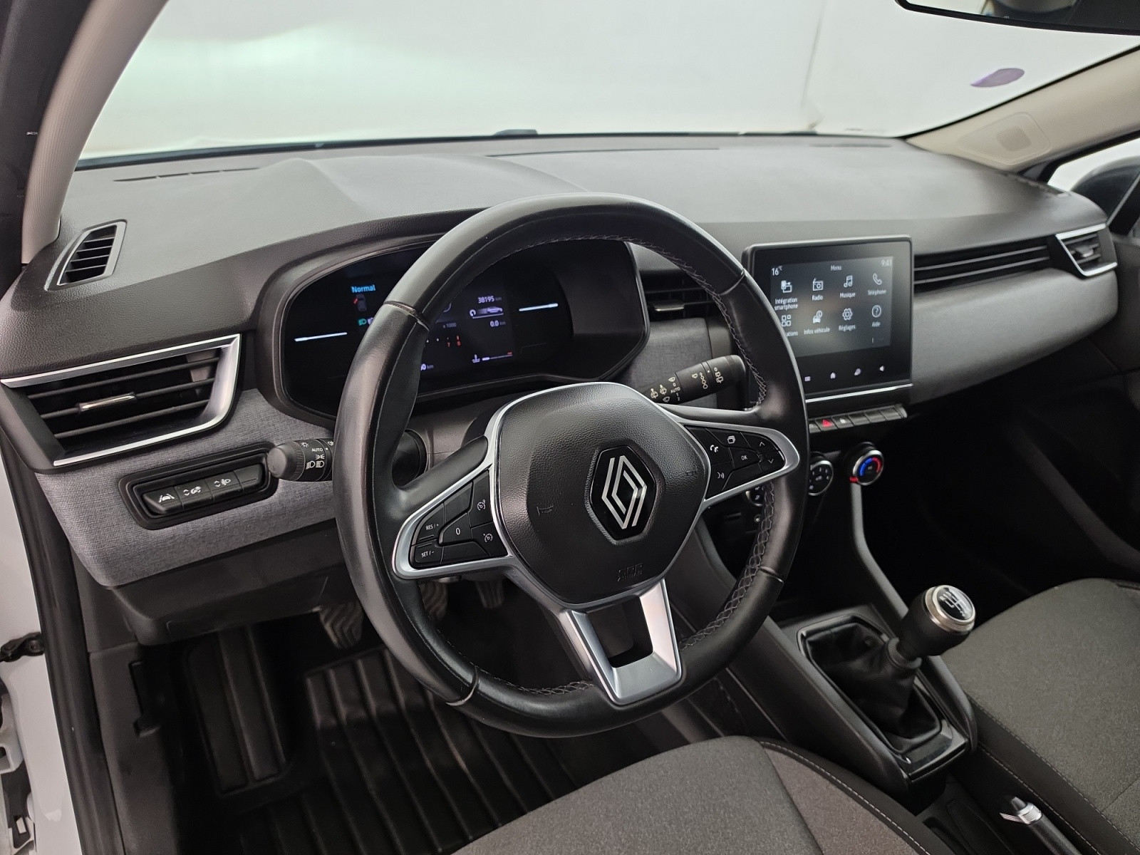 Vente en ligne Renault Clio 5 Clio TCe 90 au prix de 13 990 €