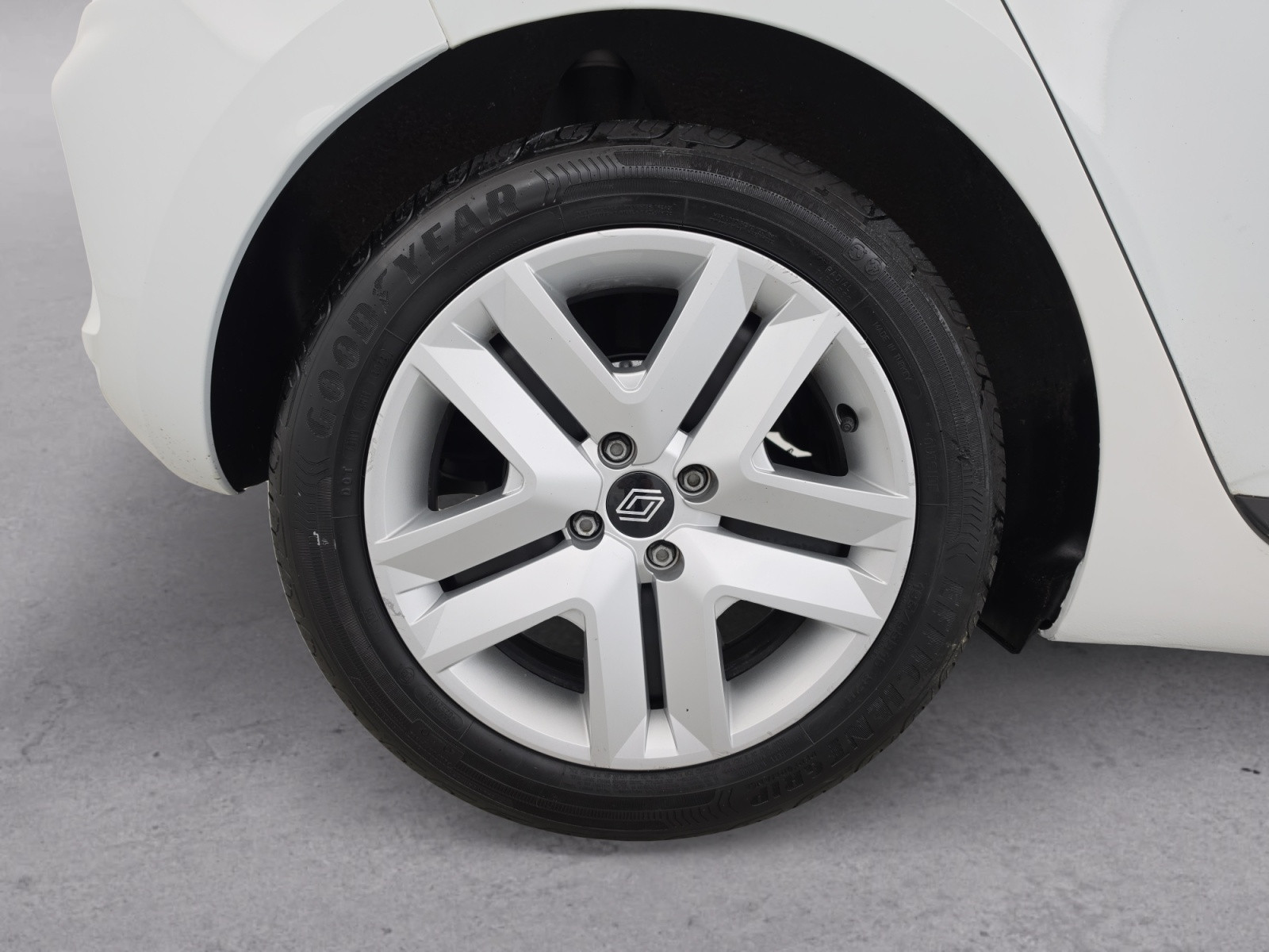 Vente en ligne Renault Clio 5 Clio TCe 90 au prix de 13 990 €