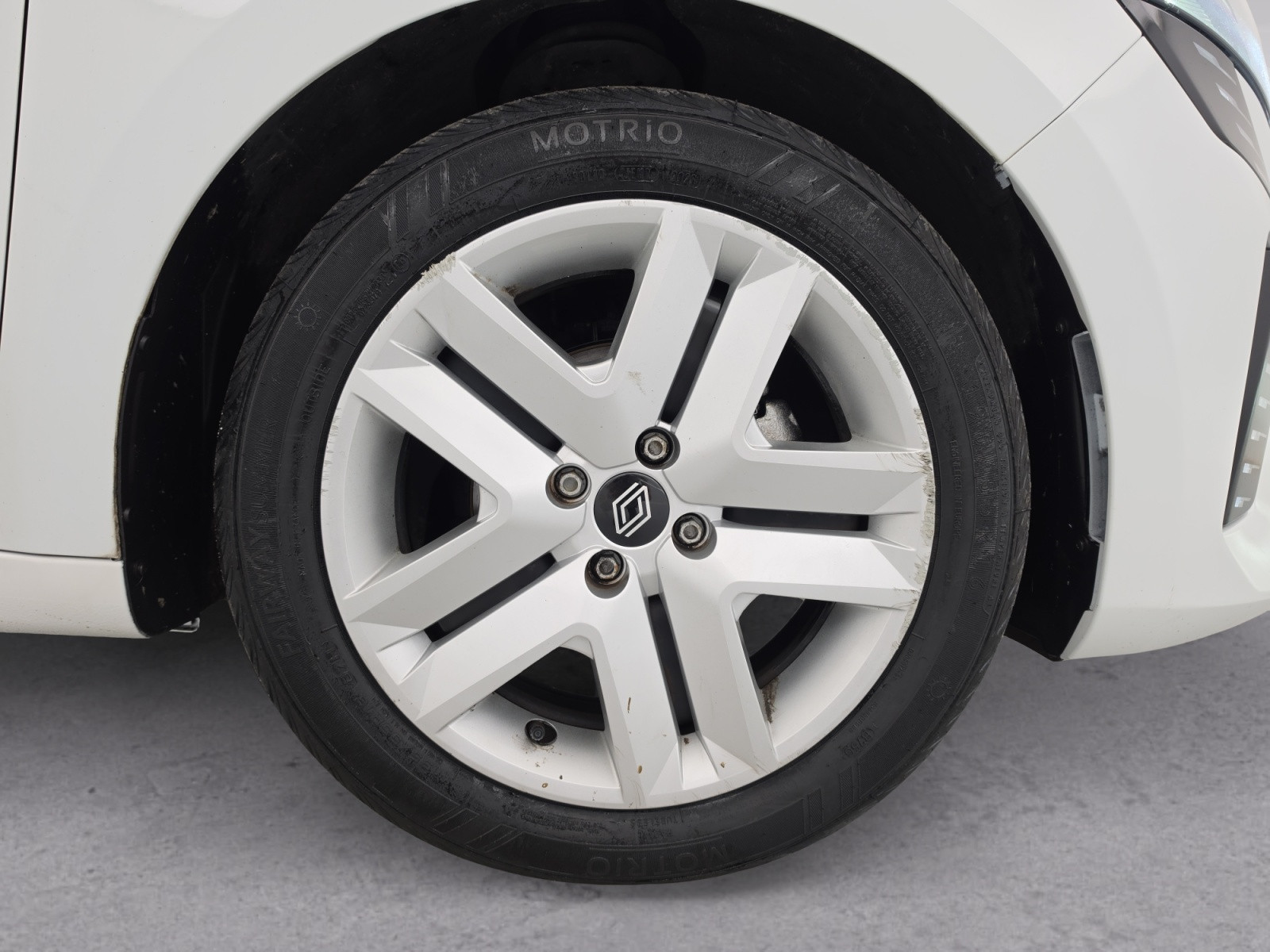 Vente en ligne Renault Clio 5 Clio TCe 90 au prix de 13 990 €