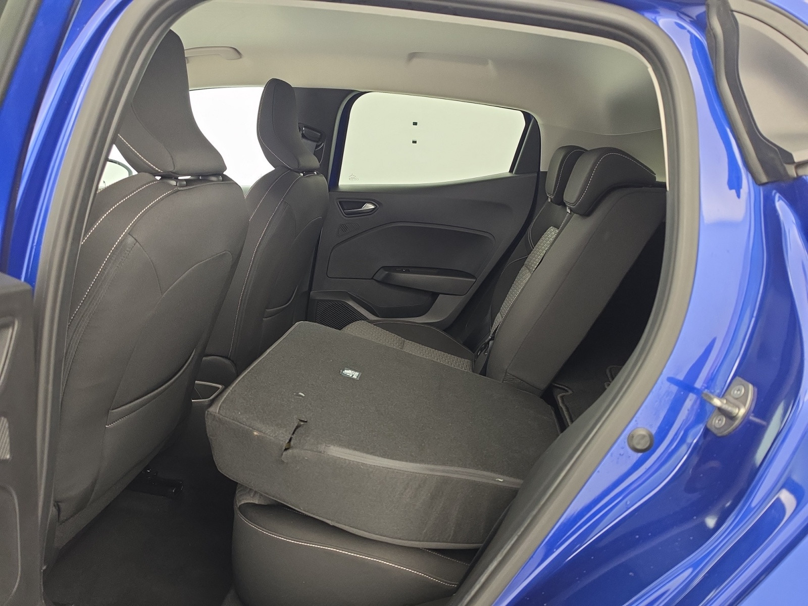 Vente en ligne Renault Clio 5 Clio TCe 90 au prix de 14 490 €
