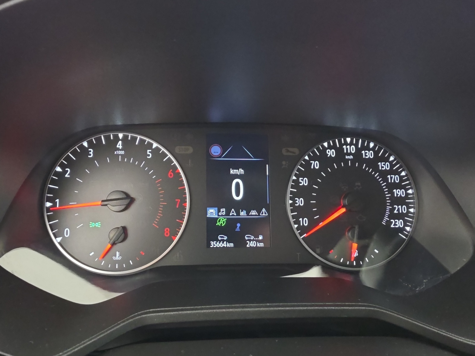 Vente en ligne Renault Clio 5 Clio TCe 90 au prix de 14 490 €