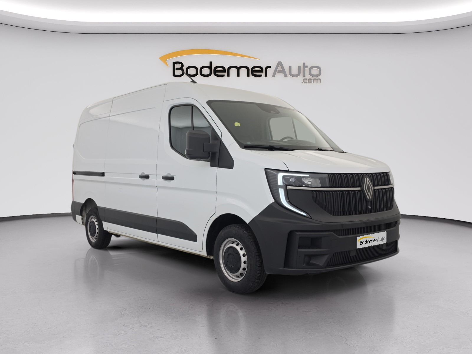 Vente en ligne Renault Master Fourgon MASTER FG BLUE DCI 130 L2H2 3T5 TR au prix de 28 990 €