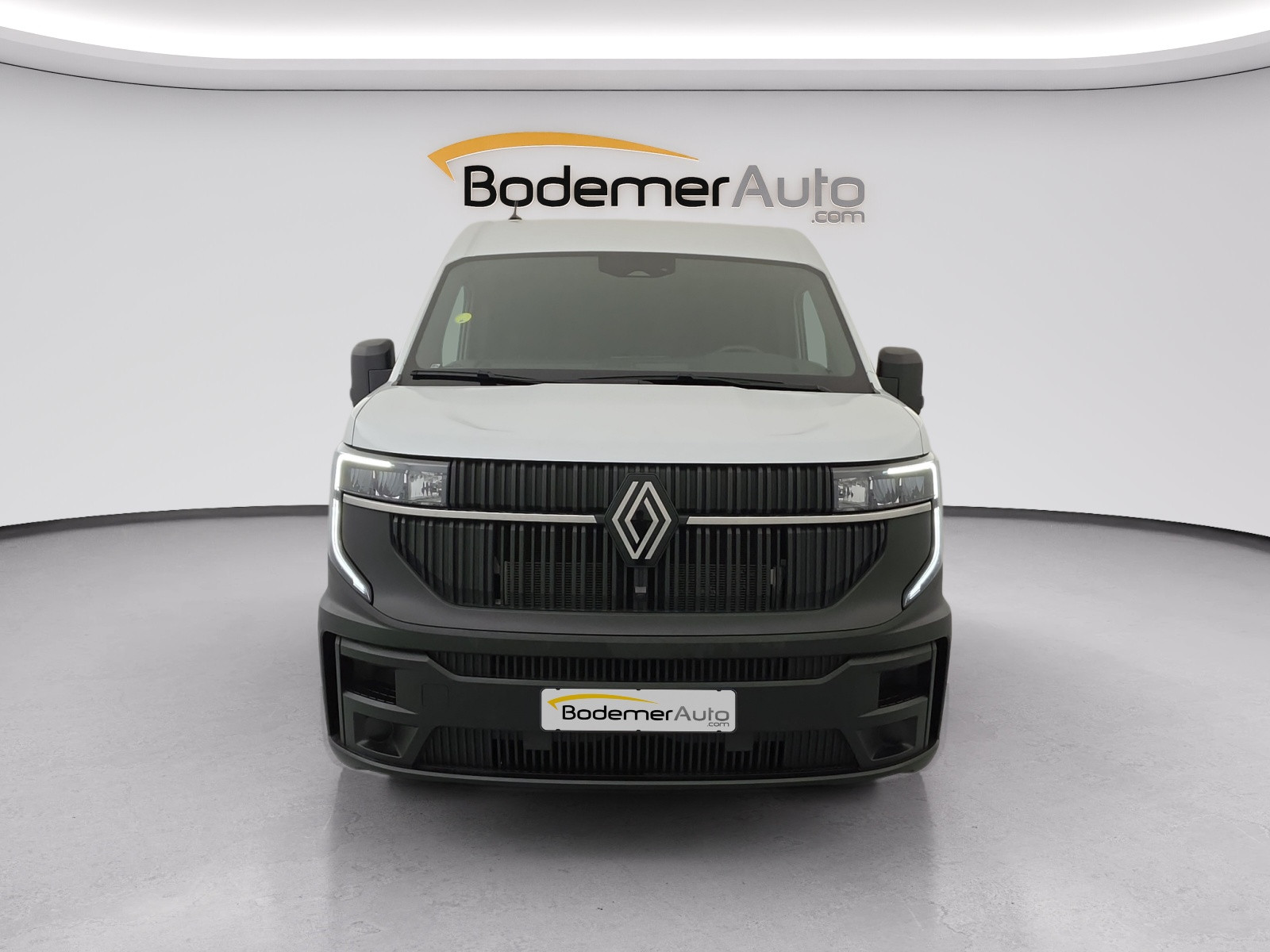 Vente en ligne Renault Master Fourgon MASTER FG BLUE DCI 130 L2H2 3T5 TR au prix de 28 990 €