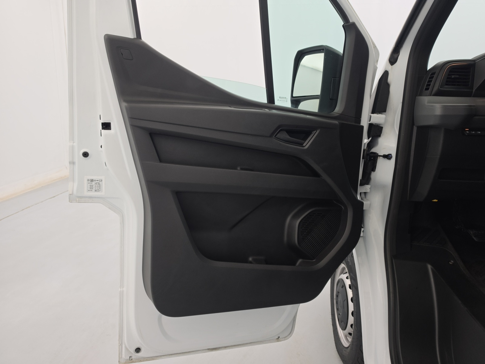 Vente en ligne Renault Master Fourgon MASTER FG BLUE DCI 130 L2H2 3T5 TR au prix de 28 990 €