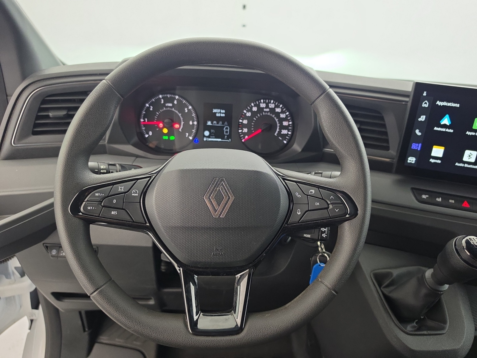 Vente en ligne Renault Master Fourgon MASTER FG BLUE DCI 130 L2H2 3T5 TR au prix de 28 990 €