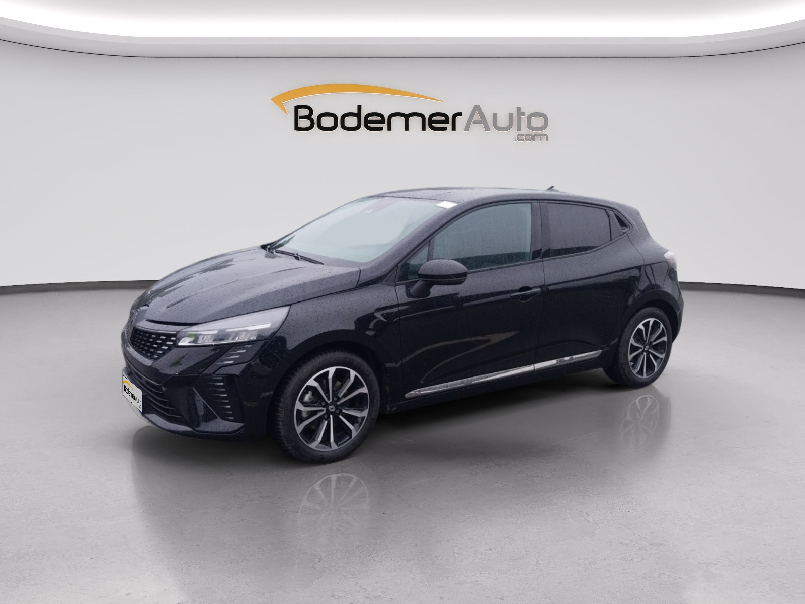 Renault Clio 5 Clio E-Tech full hybrid 145 occasion de 2024 en vente à Caen