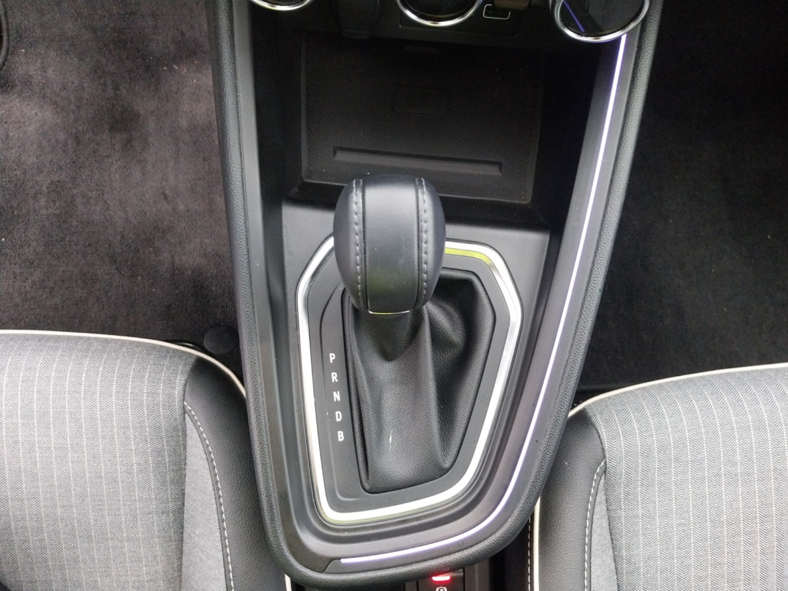 Vente en ligne Renault Clio 5 Clio E-Tech full hybrid 145 au prix de 17 990 €