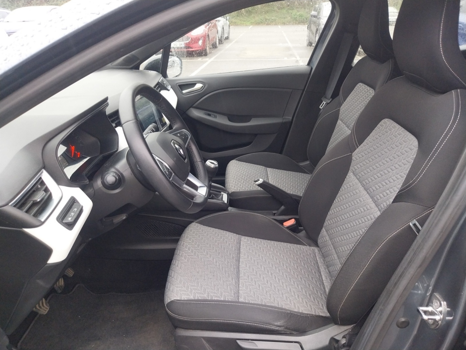 Vente en ligne Renault Clio 5 Clio TCe 90 - 21N au prix de 13 490 €