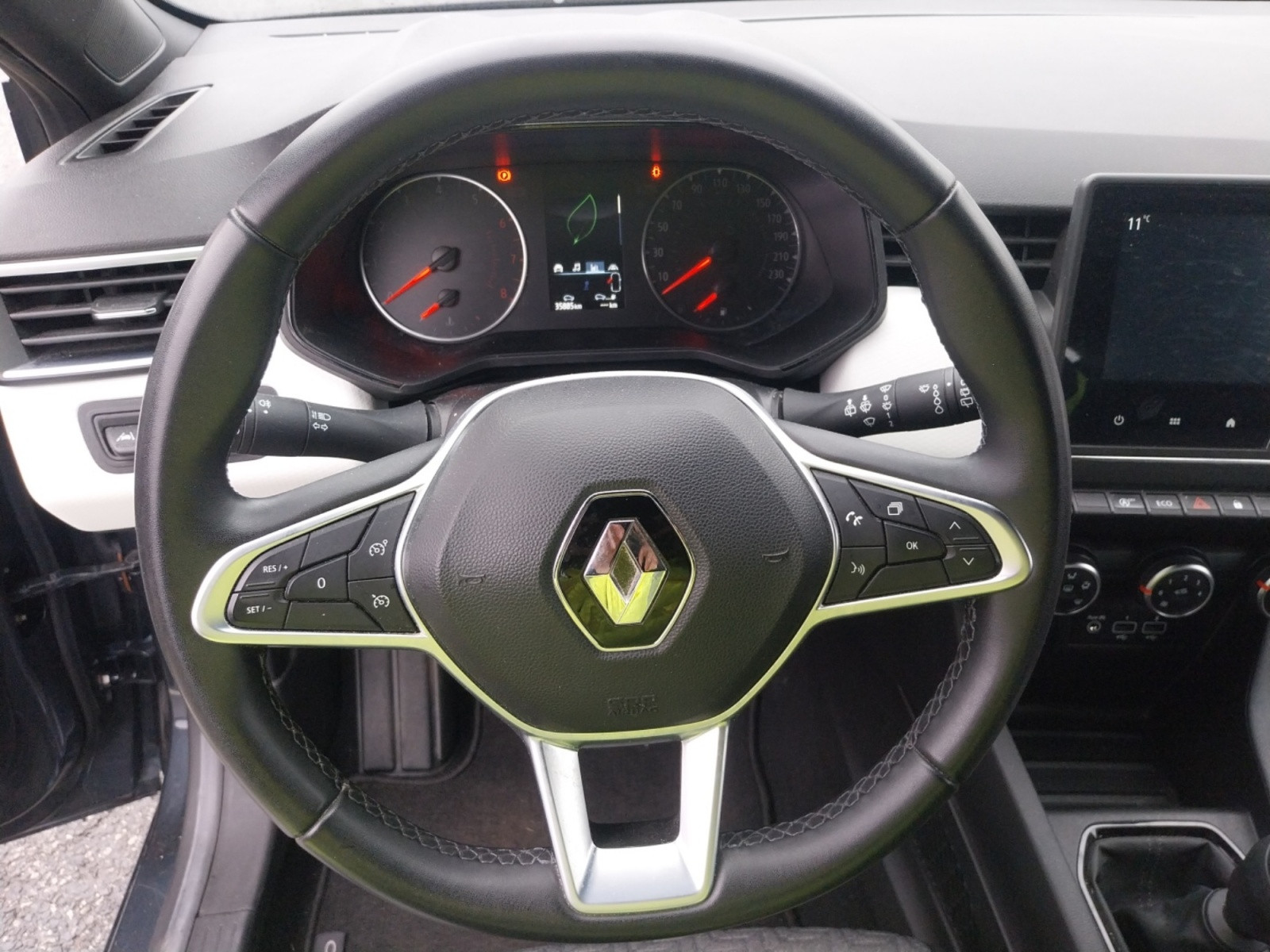 Vente en ligne Renault Clio 5 Clio TCe 90 - 21N au prix de 13 490 €