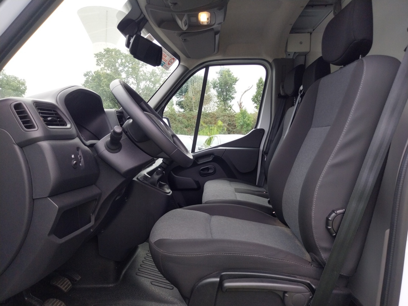 Vente en ligne Renault Master 3 Châssis Cabine MASTER PHC TRAC F3500 L3H1 BLUE DCI 145 EURO VI au prix de 29 990 €