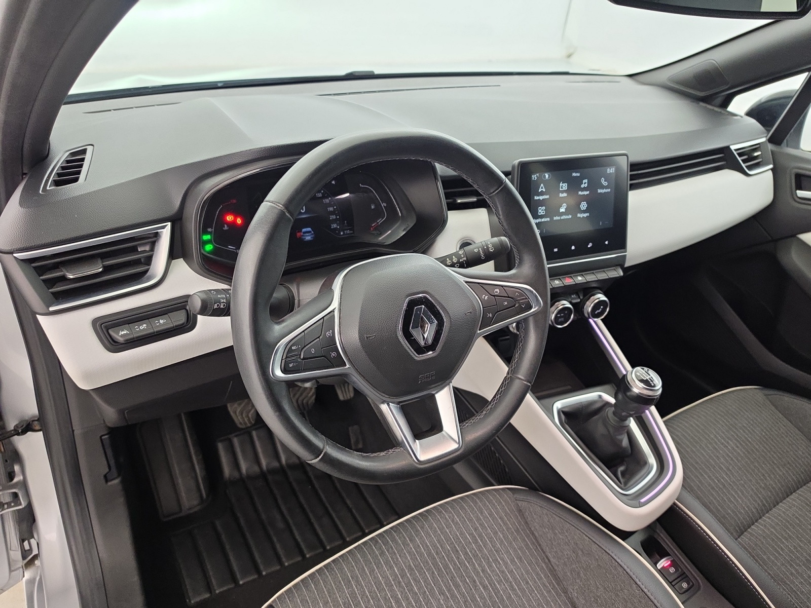 Vente en ligne Renault Clio 5 Clio TCe 90 au prix de 14 990 €