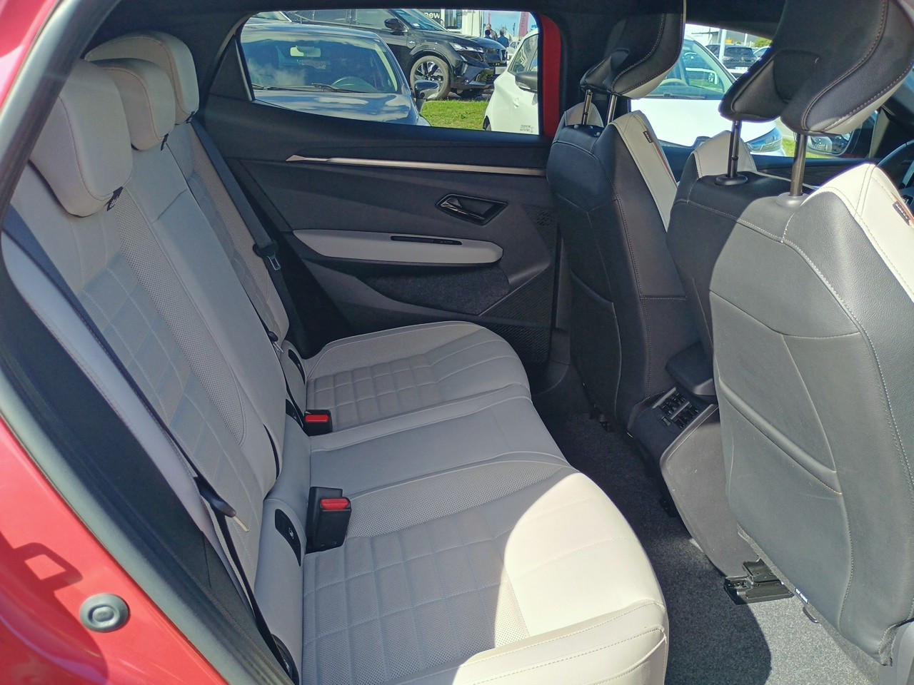 Vente en ligne Renault Megane E-Tech  EV60 220 ch super charge au prix de 25 490 €