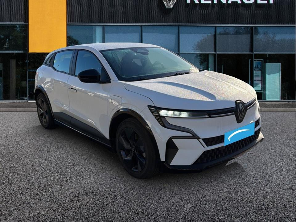 Vente en ligne Renault Megane E-Tech  130 ch autonomie urbaine AC7 GSR2 au prix de 21 990 €