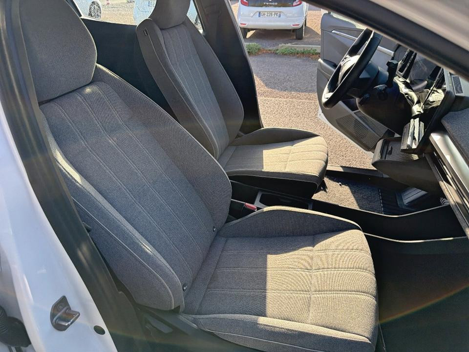 Vente en ligne Renault Megane E-Tech  130 ch autonomie urbaine AC7 GSR2 au prix de 21 990 €