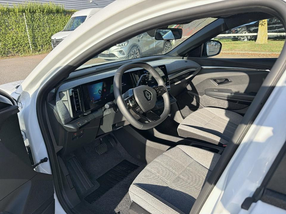 Vente en ligne Renault Megane E-Tech  130 ch autonomie urbaine AC7 GSR2 au prix de 21 990 €