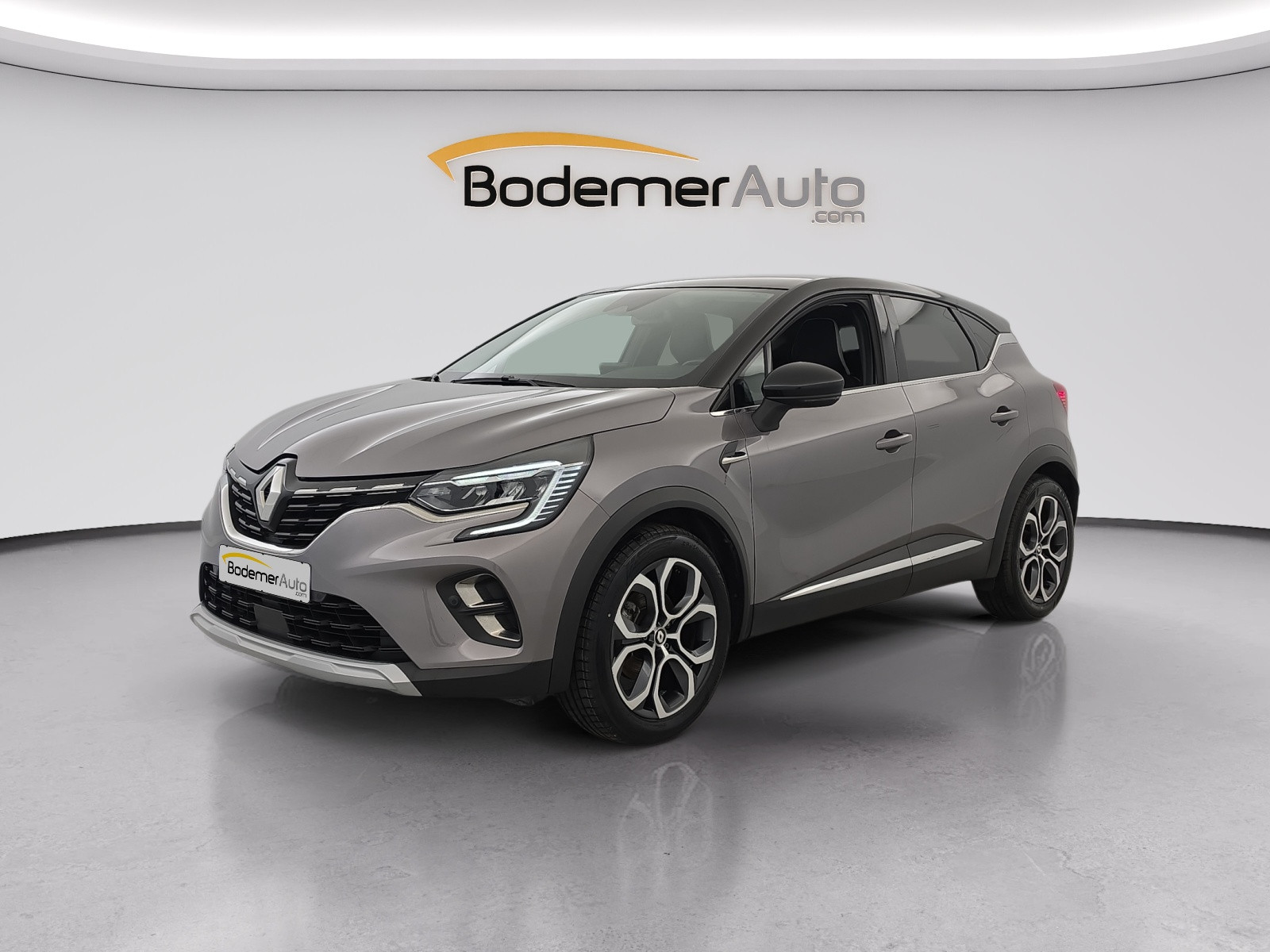 Renault Captur  E-Tech full hybrid 145 occasion de 2023 en vente à Caen