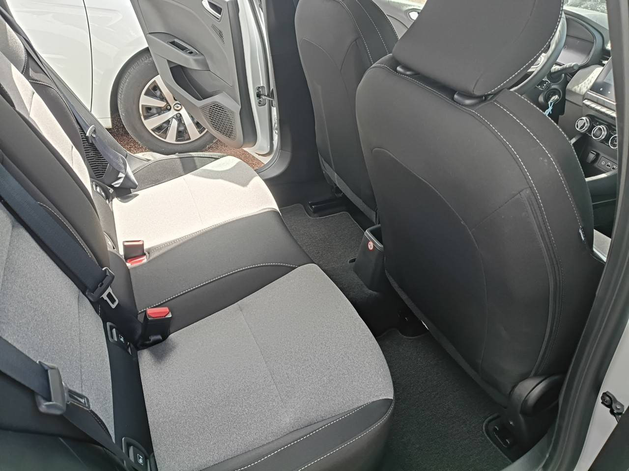 Vente en ligne Renault Clio 5 Clio E-Tech full hybrid 145 ch GSR2 au prix de 17 990 €