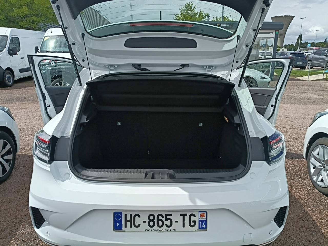 Vente en ligne Renault Clio 5 Clio E-Tech full hybrid 145 ch GSR2 au prix de 17 990 €