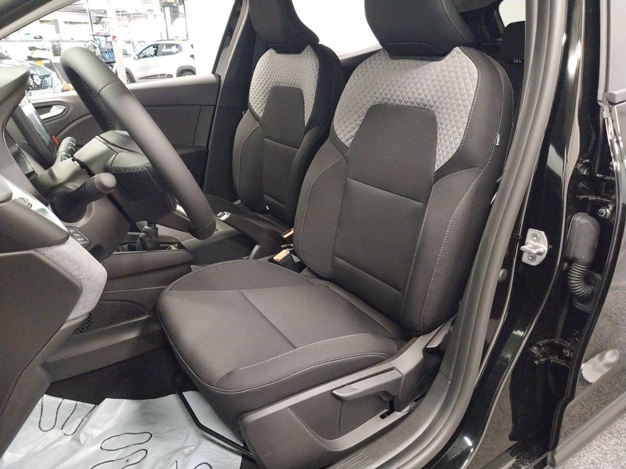 Vente en ligne Renault Clio 5 Clio Blue dCi 100 ch au prix de 19 900 €