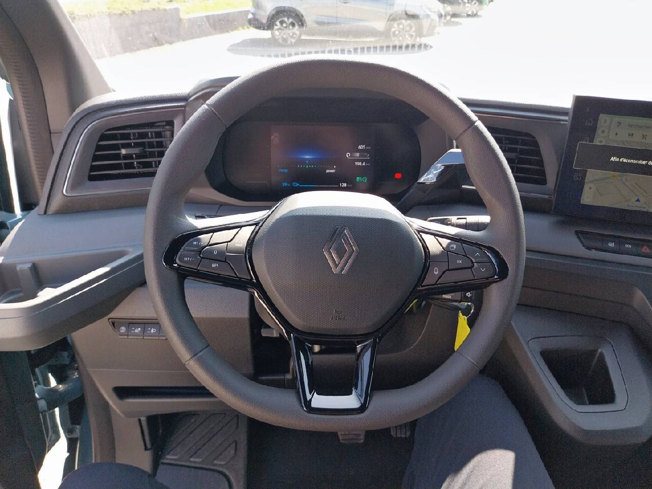 Vente en ligne Renault Master E-Tech MASTER ELECTRIQUE FGN L2H2 3T5 GRANDE AUTONOMIE au prix de 49 922 €