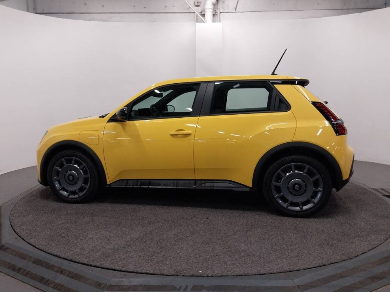 Vente en ligne Renault R5 E-Tech  120 ch autonomie urbaine au prix de 24 920 €